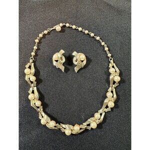 Vintage Signed Lisner Faux Pearl and Pale Gold Choker & Earring Set